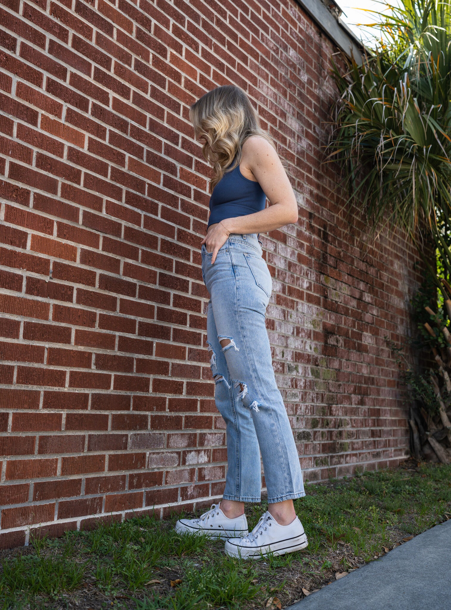 Criss Cross Ankle Mom Jeans