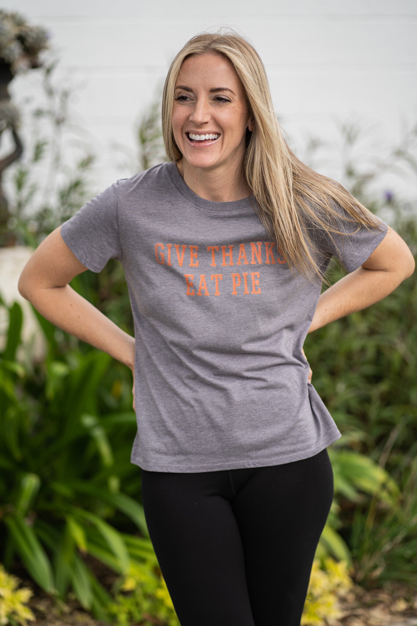 Give Thanks and Eat Pie Tee